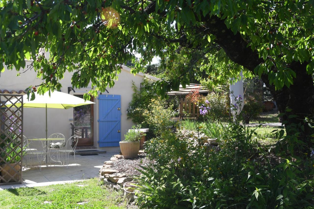 L'Ocabee Villa La Tour-dʼAigues Exterior foto